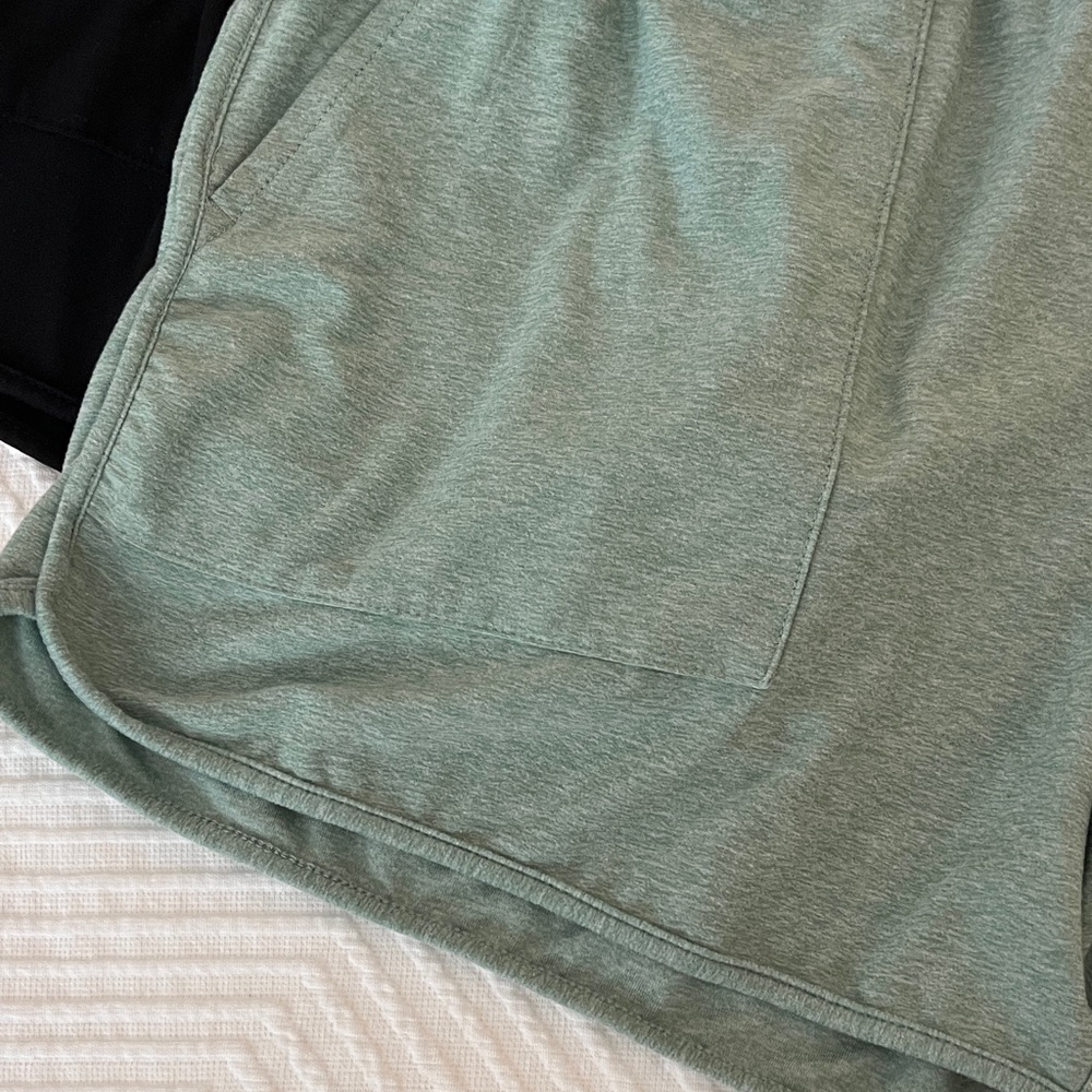 Danskin Black and Green Casual Shorts Set - Picture 3 of 7